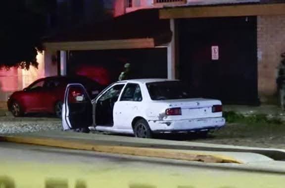 #Culiacán #OtroMás 𝗢𝗧𝗥𝗢 𝗔𝗧𝗘𝗡𝗧𝗔𝗗𝗢 𝗖𝗢𝗡𝗧𝗥𝗔 𝗨𝗡 𝗣𝗢𝗟𝗜𝗖𝗜́𝗔 𝗘𝗡 𝗖𝗨𝗟𝗜𝗔𝗖𝗔́𝗡; 𝗟𝗘 𝗗𝗜𝗦𝗣𝗔𝗥𝗔𝗡