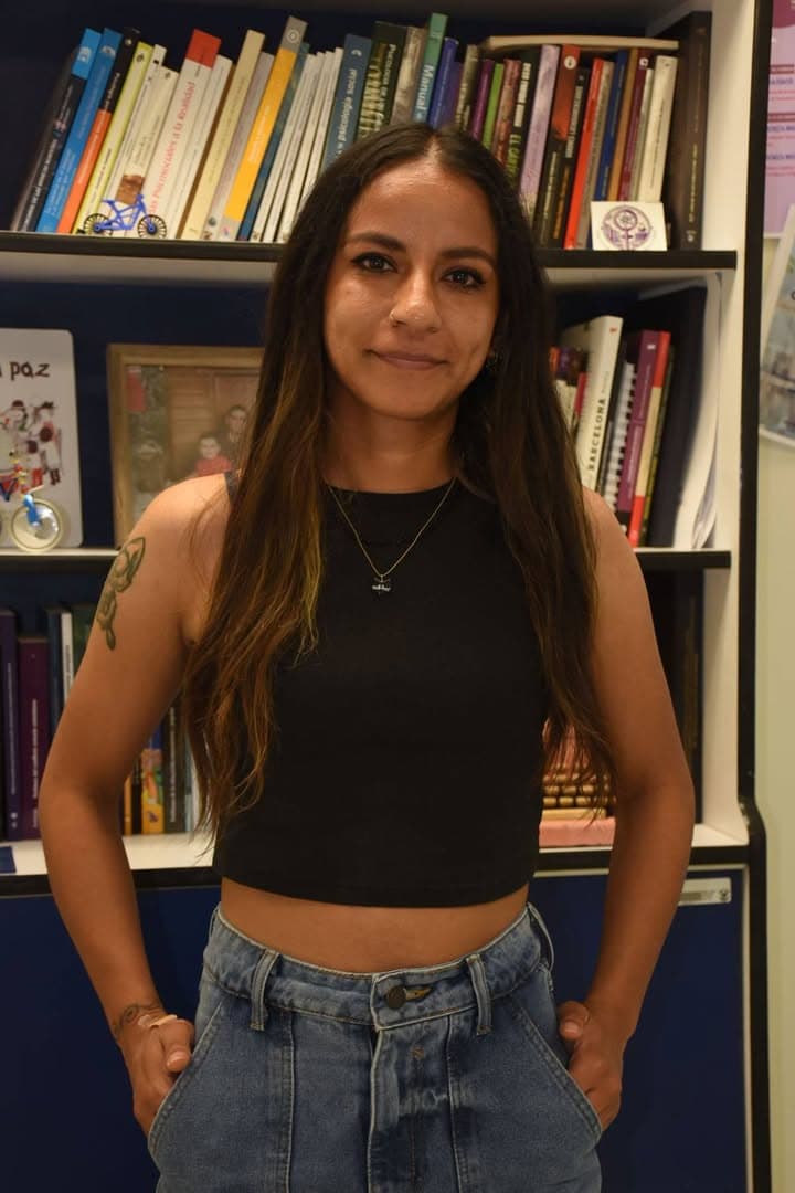 Estudiante colombiana fortalece su formación académica y de investigación en la