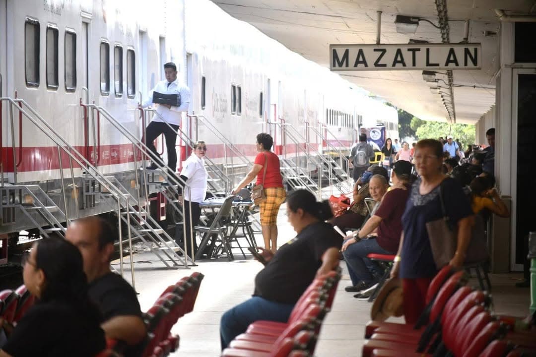 🚂🌇 ¡El Dr. Vagón ya está en Mazatlán! Gracias a las