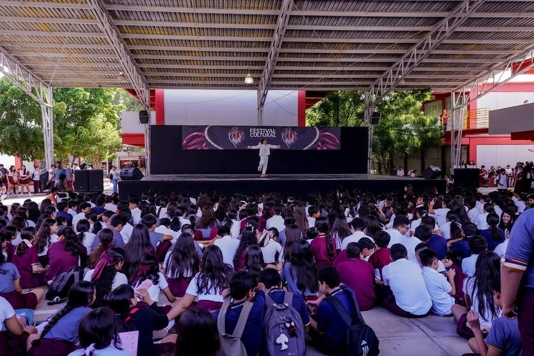 *Estudiantes de la EPDM tocan el corazón de 828 alumnos de