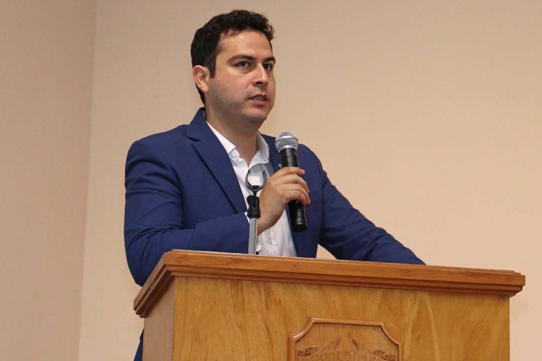 ¡Honor a quien honor merece! Entrega el SUNTUAS sección Administrativos e