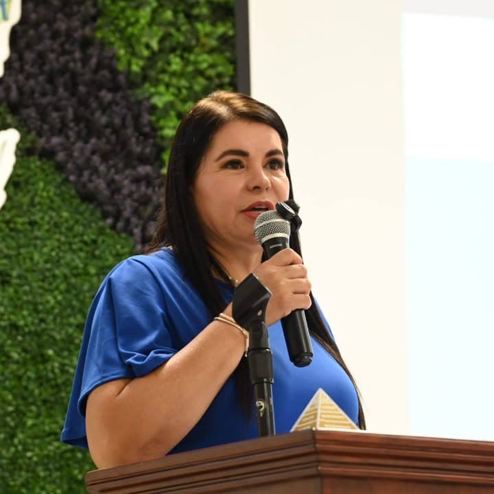 ¡Historias que dejan huella! Personal retirado de la UAS plasma su